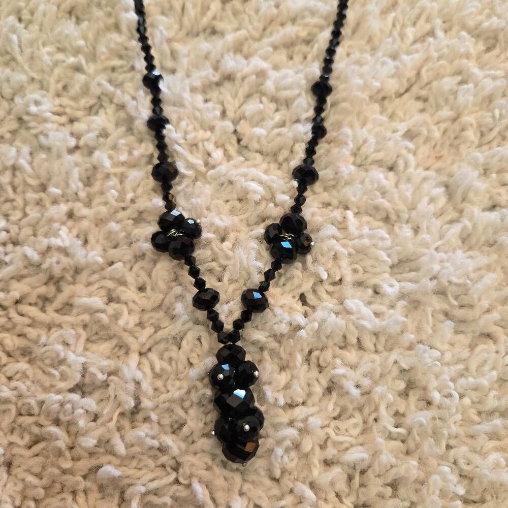 NWOT Black Jet Bead Necklace Faceted Magnet Clasp